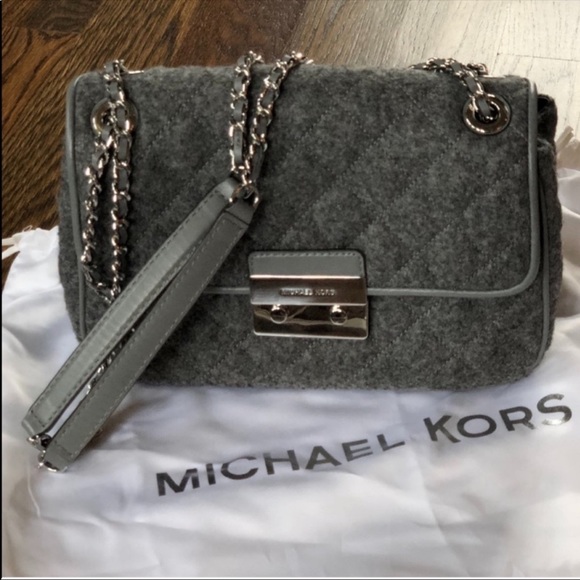 Michael Kors Handbags - Michael Kors bag